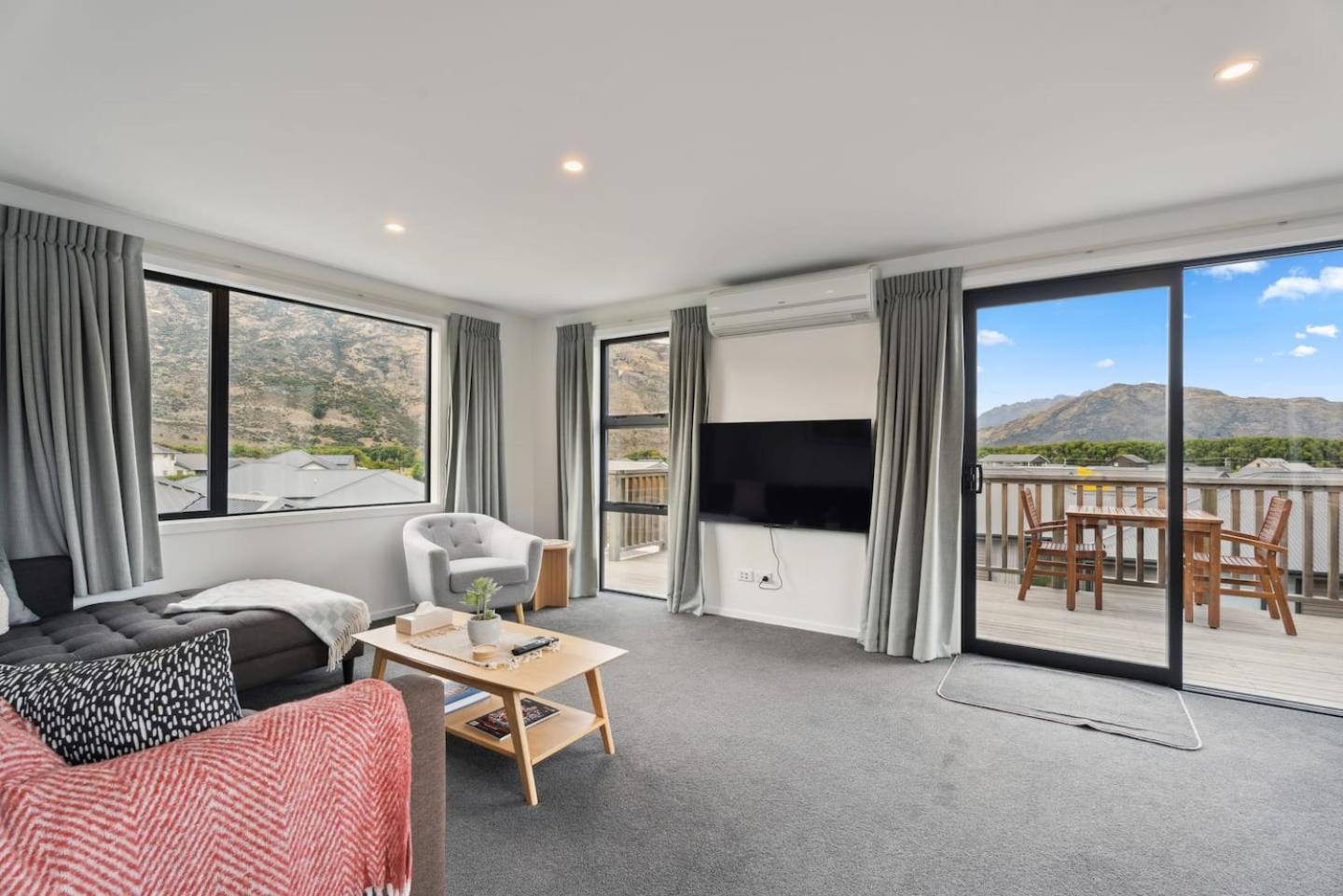 Modern Apartment With Coronet & Remarkables Views Queenstown Zewnętrze zdjęcie